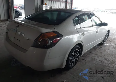 2009 Nissan Altima 2.5 S z USA, uszkodzony, nr VIN 1N4AL21EX9N493712